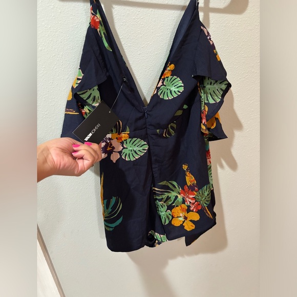 NWT Fashion Nova Vidette Floral Romper size Medium - Picture 5 of 11